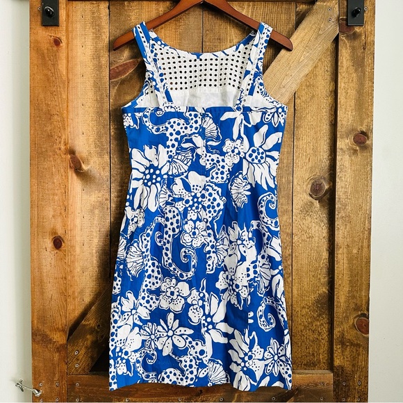 💙 Lilly Pulitzer Marianne Shift Dress Blue Seahorse Print w/ Grid Eyelet Size 4 - Picture 4 of 8
